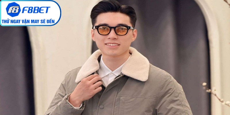 Tác Giả Giang Phạm là một chuyên gia bản lĩnh và dày dặn kinh nghiệm